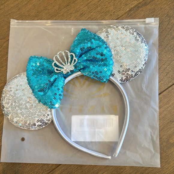 Disney Accessories - Disney‎ princess ears one size